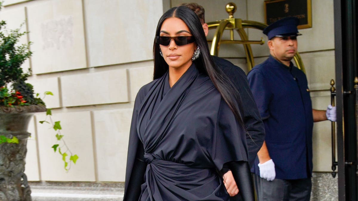 Kim Kardashian leaves her hotel and heads to the ‘Saturday Night Live’ studios on Oct. 5, 2021 in New York City.