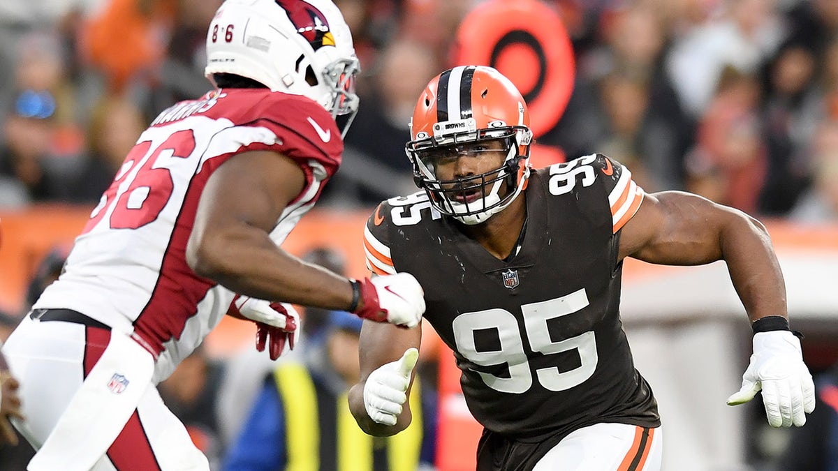 Browns' Myles Garrett Returns To Practice Following Car Crash | Fox News