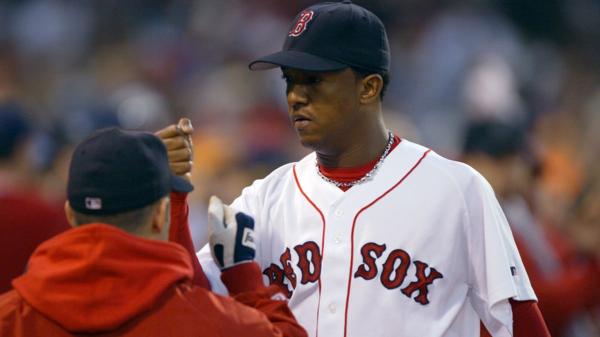 Red Sox Hall of Famer Pedro Martinez compares the New York Yankees