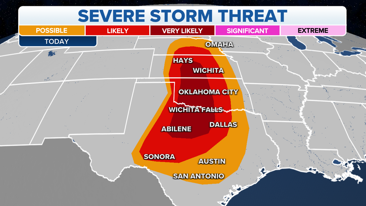 Severe storm threat in the Plains