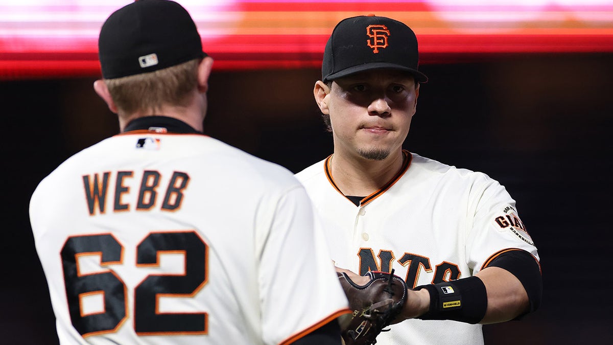 Wilmer Flores of the San Francisco Giants celebrating with teammate News  Photo - Getty Images