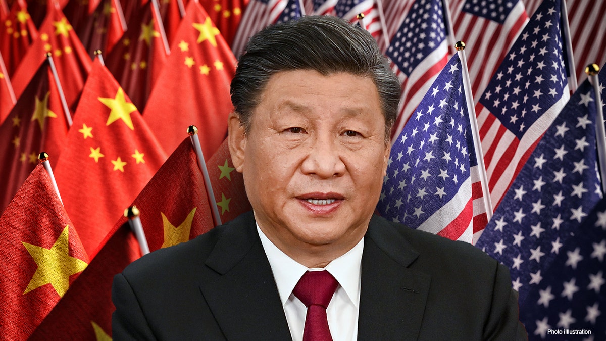 President Xi with Chinese and US flags