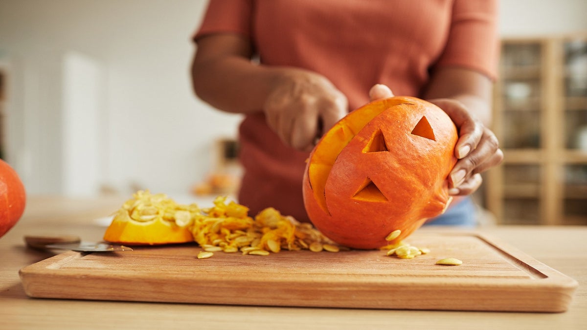 preparing pumpkin