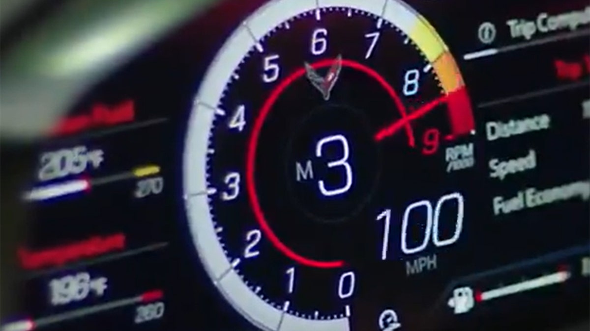 The redline of the Z06's V8 appears to be set at 8,600 rpm.