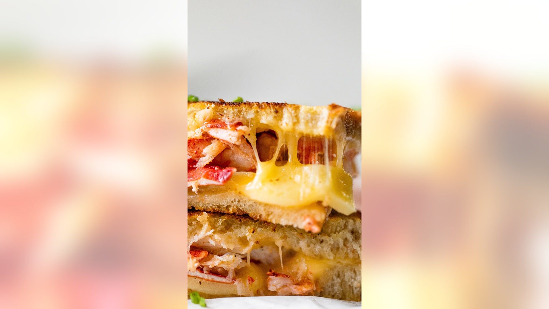 How to make a Maine grilled cheese sandwich How to make a Maine grilled cheese sandwich