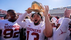 Brooks 2 late TDs, No. 6 Oklahoma beats Texas 55-48