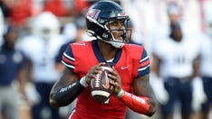 Liberty's Malik Willis channels Houdini in escaping defenders, fires TD pass