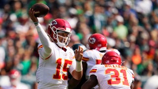 Top 5 quarterback performances of Week 4: Patrick Mahomes throws 5 TDs vs. Eagles