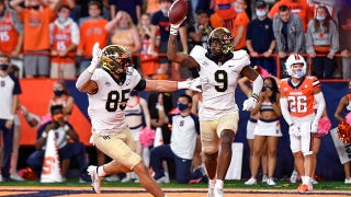 Wake Forest defeats Syracuse 40-37 in OT on Perry TD