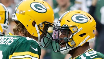 Rodgers-Cobb connection helps Packers beat Steelers 27-17