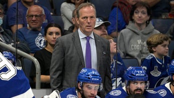 Lightning sign coach Jon Cooper to extension through 2024-25
