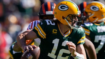 Packers' Aaron Rodgers has choice words for Bears fans after TD