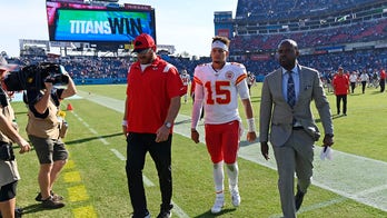 Reasons abound for Chiefs QB Patrick Mahomes' struggles