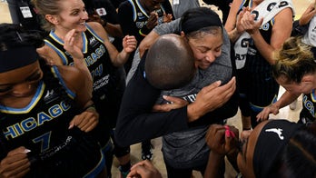 Chicago Sky back in the WNBA Finals behind Candace Parker, Courtney Vandersloot