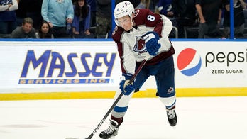 Makar scores in 6th round of shootout, Avs beat Lightning