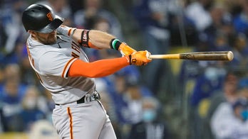 Giants edge Dodgers 1-0 on Longoria HR