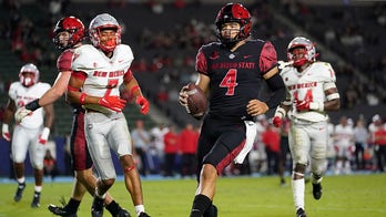 No. 25 San Diego State starts fast, beats New Mexico 31-7