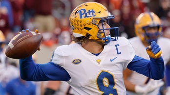 Pickett leads Pitt to 28-7 victory over Virginia Tech