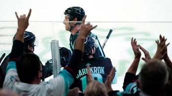 NHL fans belt national anthem before Kraken-Oilers preseason game