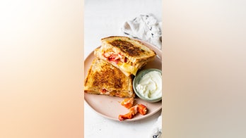 How to make the ultimate Maine lobster grilled cheese sandwich