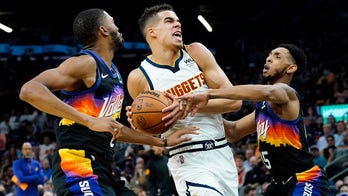 Jokic scores 27 points, Nuggets beat Suns 110-98