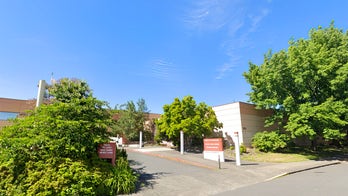 Portland school board ends in-person vaccine mandate meeting after angry maskless parents flood room