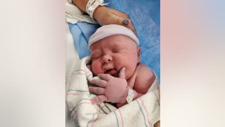 Woman gives birth to 14-pound baby in Arizona: 'A little celebrity'