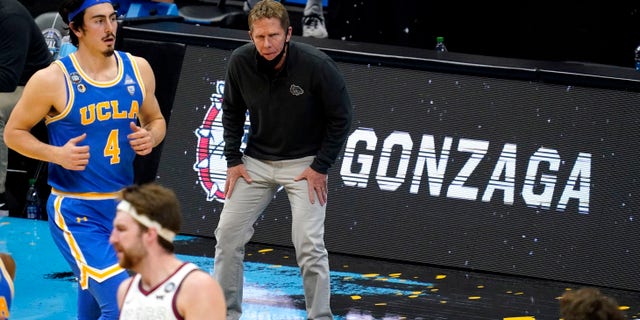 Gonzaga head coach Mark Few watches the action on the court during the semifinals of the Final Four of the 2021 NCAA Tournament on Saturday, April 3, 2021, at Lucas Oil Stadium in Indianapolis, Ind. Mandatory Credit: Grace Hollars/IndyStar via USA TODAY Sports