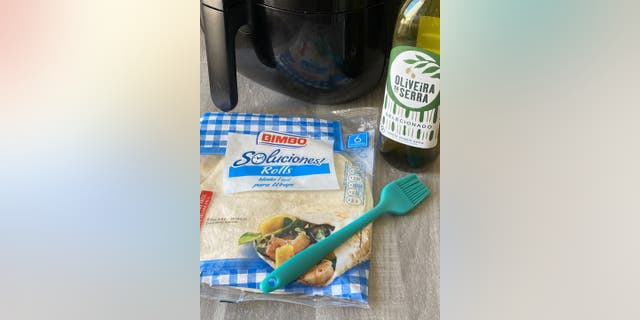 Samantha Milner from RecipeThis.com shares her easy air fryer tortilla chips recipe with Fox News.