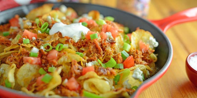 Jessica Formicola from Savory Experiments shares her pulled pork potato chip nachos recipe with Fox News.