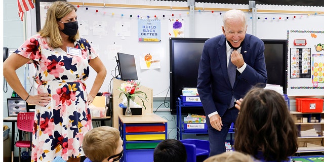 President Biden visits teacher Allison Hessemer’s pre-kindergarten class at East End Elementary School in North Plainfield, N.J., to highlight the early childhood education proposal in his Build Back Better infrastructure agenda Oct. 25, 2021. REUTERS/Jonathan Ernst