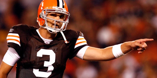 Derek Anderson #3 of the Cleveland Browns calls a play against the Detroit Lions during the first quarter of their NFL game in the Browns' stadium on Aug. 22, 2009, in Cleveland, Ohio.