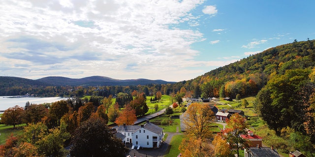 The ideal time to visit for peak fall colors is late September to mid-October. (Cooperstown Getaway)