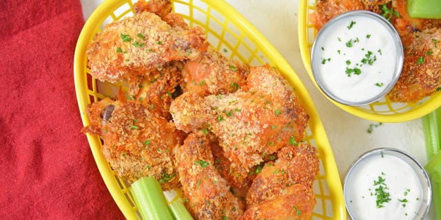 Big MLB, NFL, or college football game on this weekend? Make sure there’s extra ice in the freezer, and get to work on these potato-crusted chicken wings.