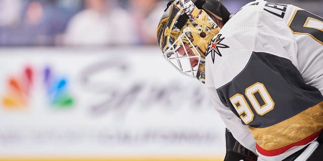 SAN JOSE, CA - OCTOBER 09: Vegas Golden Knights goaltender Robin Lehner (90) skates during a timeout during the San Jose Sharks game versus the Vegas Golden Knights on October 9, 2021, at SAP Center at San Jose in San Jose, CA. (Photo by Matt Cohen/Icon Sportswire via Getty Images)