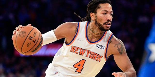 Derrick Rose of the New York Knicks handles the ball against the Orlando Magic at Madison Square Garden on Oct. 24, 2021 in New York City.