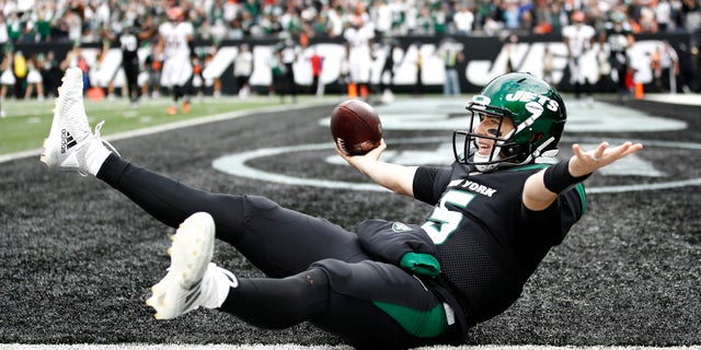 Mike White (5) of the New York Jets celebrates after catching the ball for a two-point conversion during the fourth quarter against the Cincinnati Bengals at MetLife Stadium Oct. 31, 2021 in East Rutherford, N.J. 