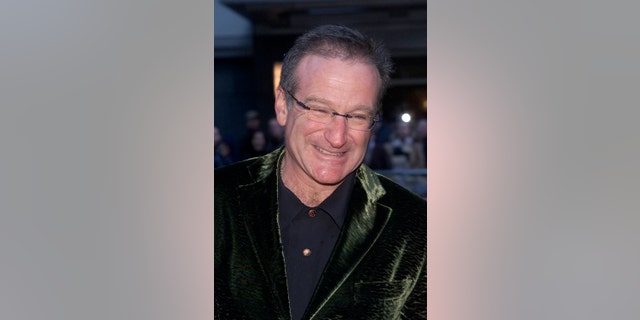 Actor Robin Williams at the N.Y. Premiere of 'Harry Potter and the Sorcerer's Stone' at the Ziegfeld Theatre in New York City, circa 2001.