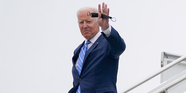 Liberal columnist claims Biden gets worse press coverage than Trump, media needs to do 'soul-searching' - Fox News
