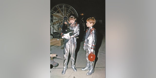 Angela Cartwright and Bill Mumy teamed up to write ‘Lost (and Found) in Space2: Blast Off Into the Expanded Edition.’