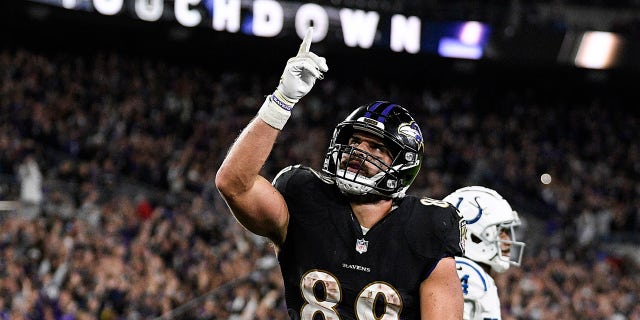 Baltimore Ravens tight end Mark Andrews (89) celebrates his touchdown during the second half of an NFL football game against the Indianapolis Colts, Monday, Oct. 11, 2021, in Baltimore.