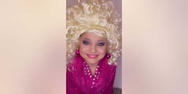 On Oct. 11, 2021, Michelle Scrivner gave her daughter Ellie a Dolly Parton makeover during their Quarantine-O-Ween celebration.