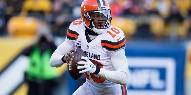 Cleveland Browns quarterback Robert Griffin III #10 looks to pass during the fourth quarter against the Pittsburgh Steelers on Jan. 1, 2017, at Heinz Field in Pittsburgh, Pennsylvania. Pittsburgh defeated Cleveland 27-24 in overtime.
