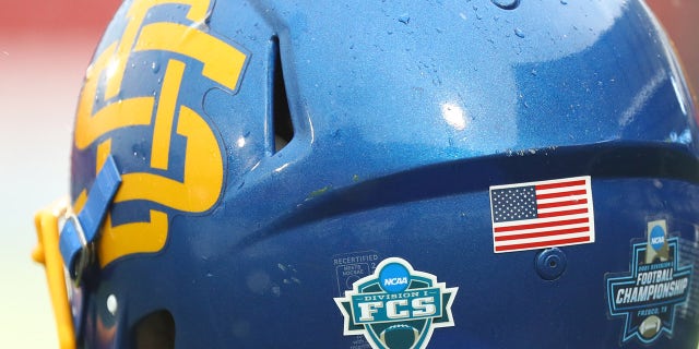 South Dakota State had the lead going into the 4th quarter.
