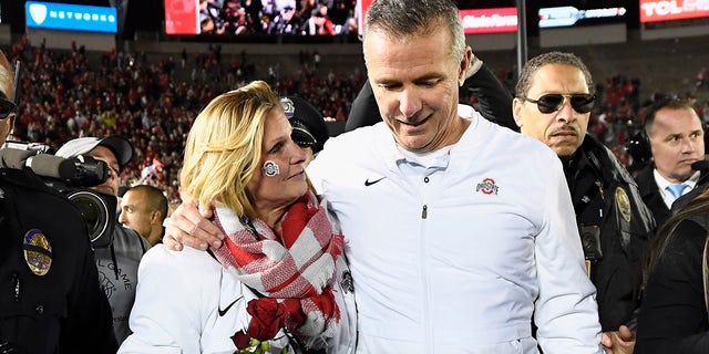 Ohio State Buckeyes Head Coach Urban Meyer and his wife Shelley Meyer celebrate victory for the Ohio State Buckeyes at the Rose Bowl Game presented by Northwestern Mutual at the Rose Bowl on January 1, 2019 in Pasadena, California. 