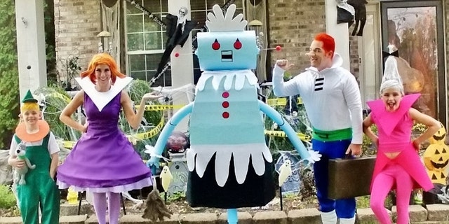 The family won another prize for their "The Jetsons" costumes in 2018. (SWNS)