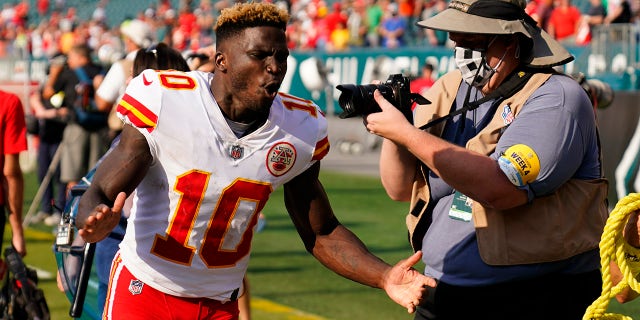 Dolphins trading DeVante Parker to division rival New England Patriots 3 Kansas City Chiefs wide receiver Tyreek Hill reacts after an NFL football game against the Eagles on Oct. 3, 2021, in Philadelphia.