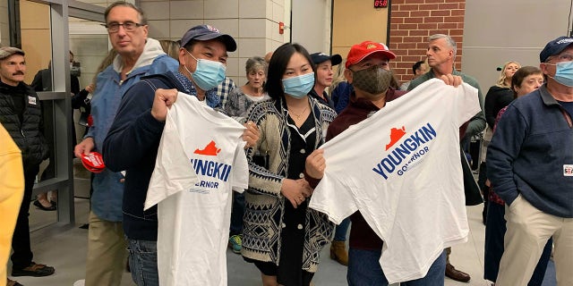 Asian Virginians gather to support Glenn Youngkin