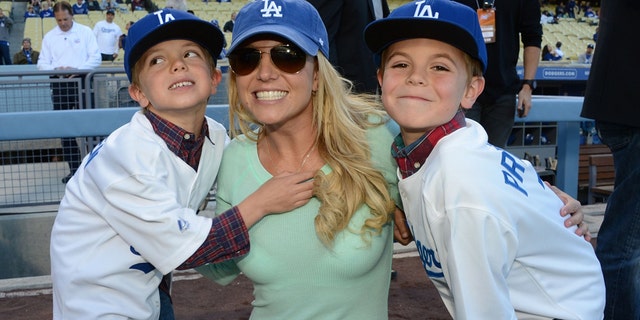 Britney Spears poses with sons Jayden James Federline (L) and Sean Preston Federline (R) in 2013.  