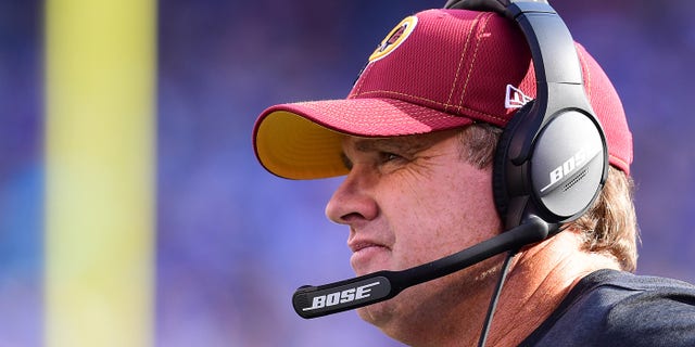 EAST RUTHERFORD, NEW JERSEY - SEPTEMBER 29: The Washington Redskins head coach Jay Gruden looks on during their game against the New York Giants at MetLife Stadium on September 29, 2019 in East Rutherford, New Jersey. (Photo by Emilee Chinn/Getty Images)